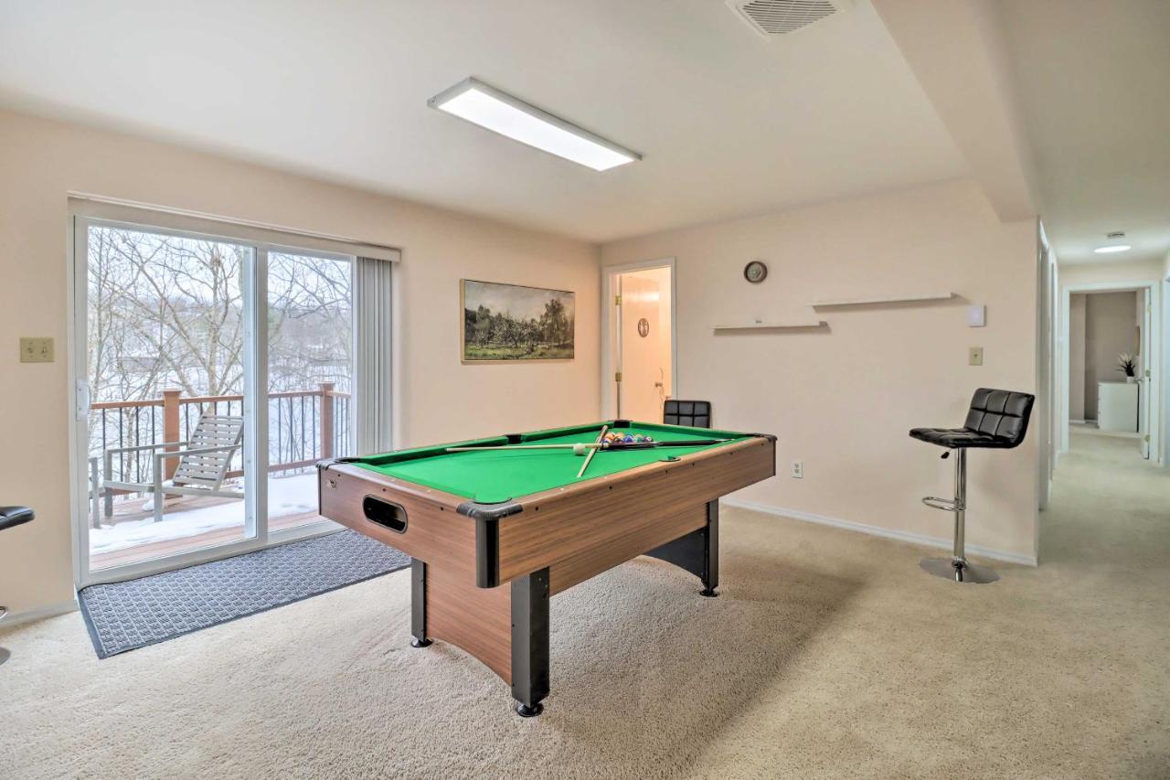 Poconos Retreat With Private Deck And Views * East Stroudsburg